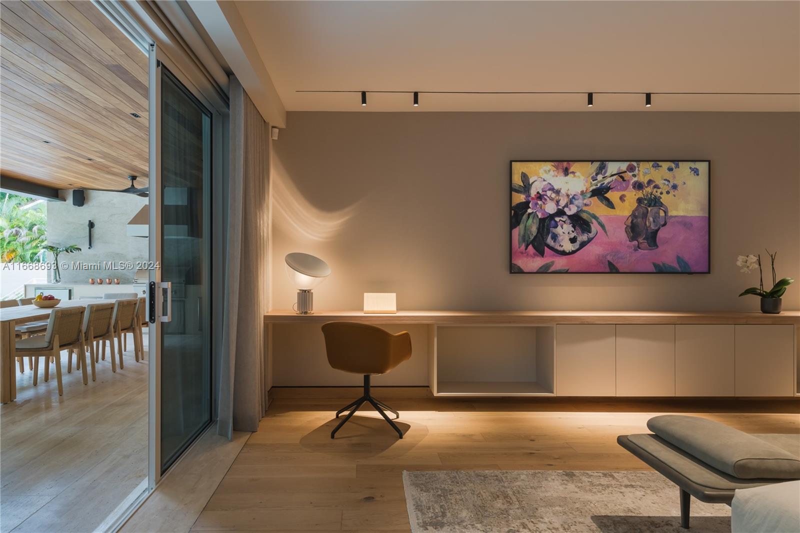 BRICKELLS FLAGLER - Residential