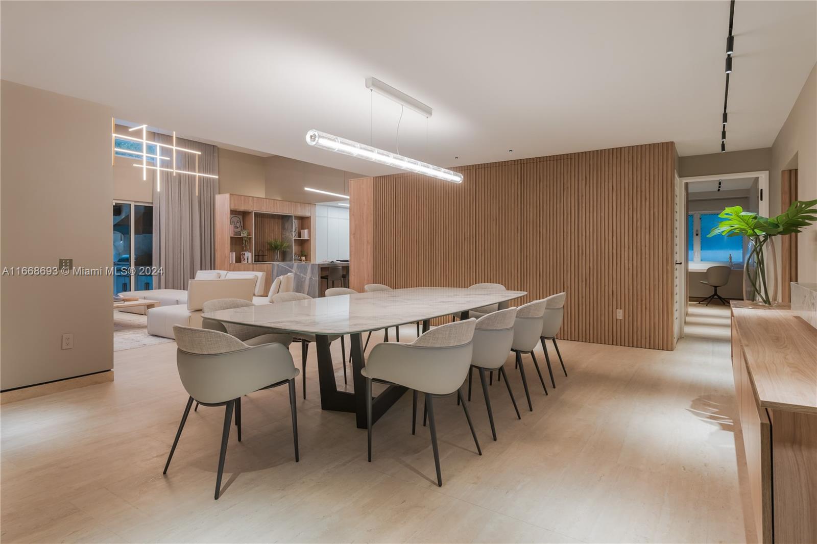 BRICKELLS FLAGLER - Residential