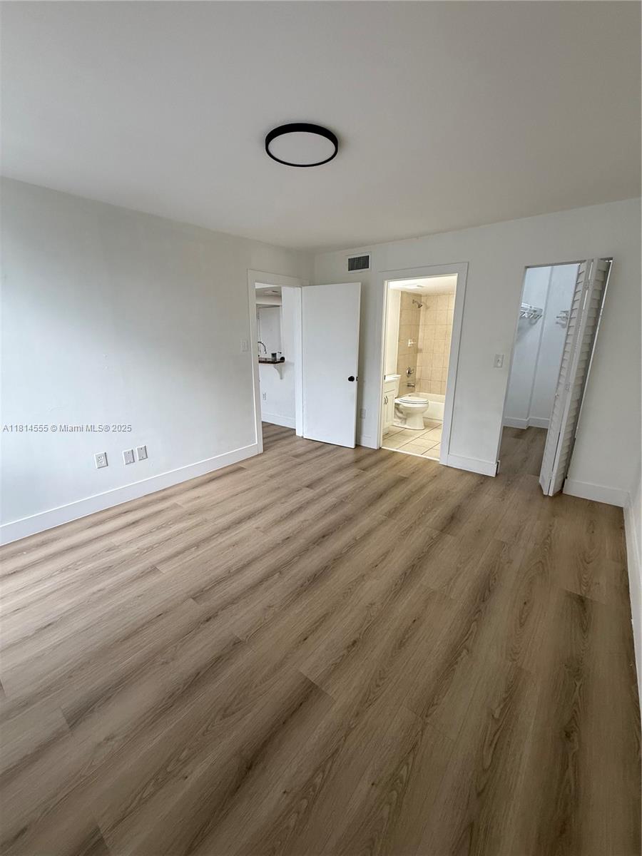 LAS BRISAS@ COUNTRY CLUB - Residential Lease