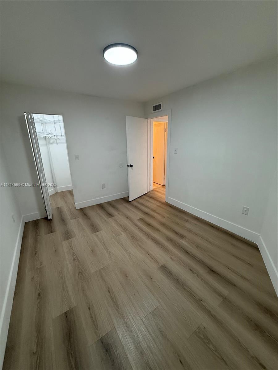 LAS BRISAS@ COUNTRY CLUB - Residential Lease