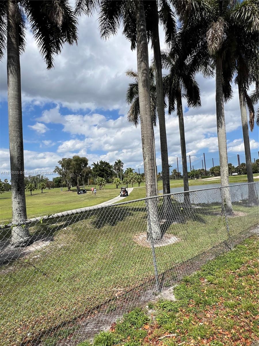 LAS BRISAS@ COUNTRY CLUB - Residential Lease