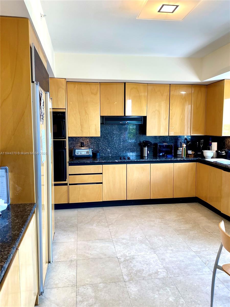 CLUB TOWER TWO CONDO - Residential Lease