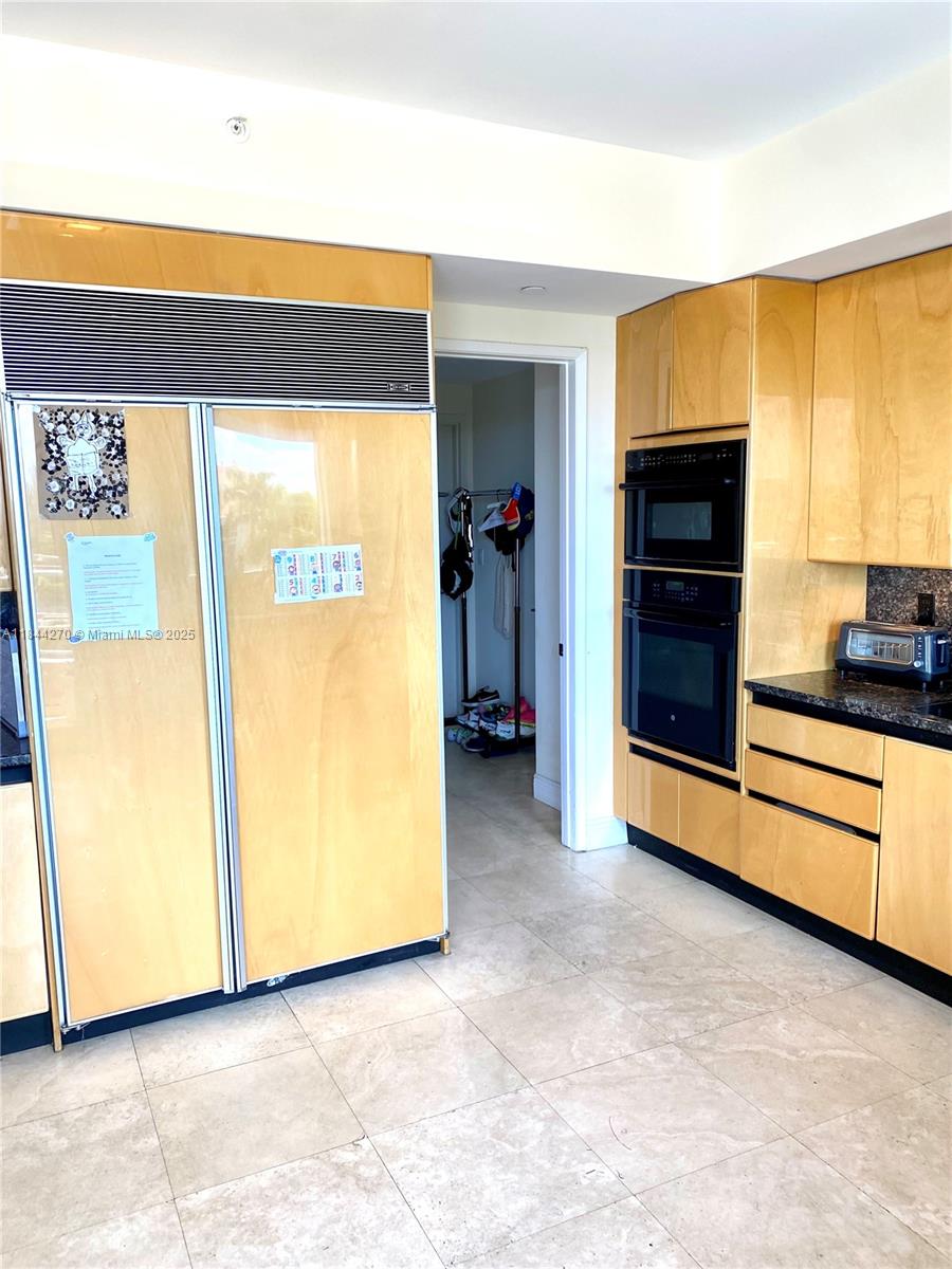 CLUB TOWER TWO CONDO - Residential Lease