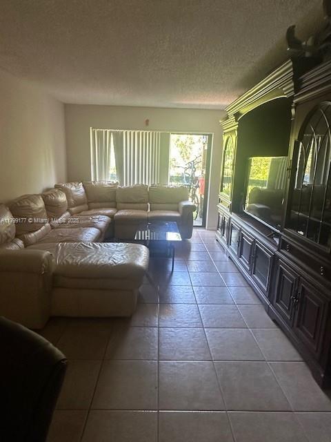 PRESIDENTIAL GOLFVIEW CON - Residential