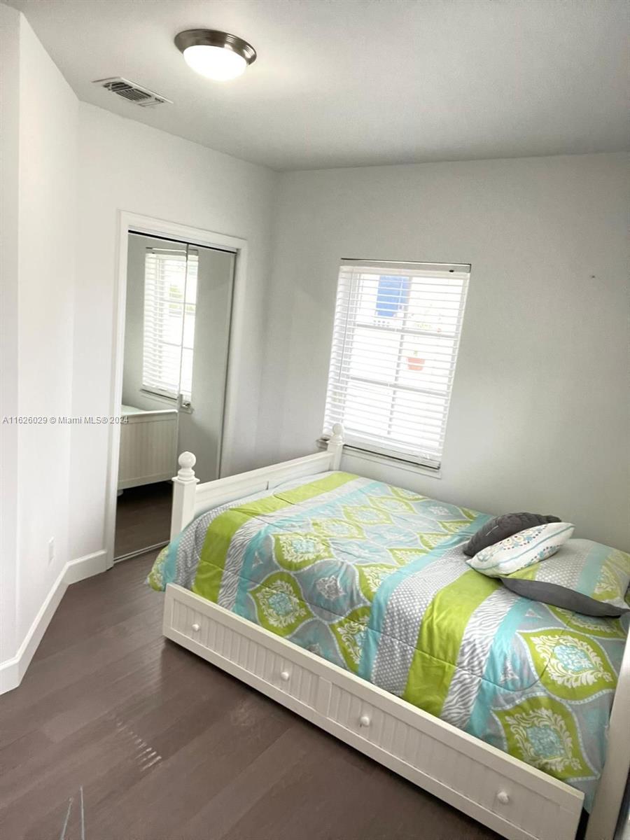 BAY VIEW SUB - Residential Lease