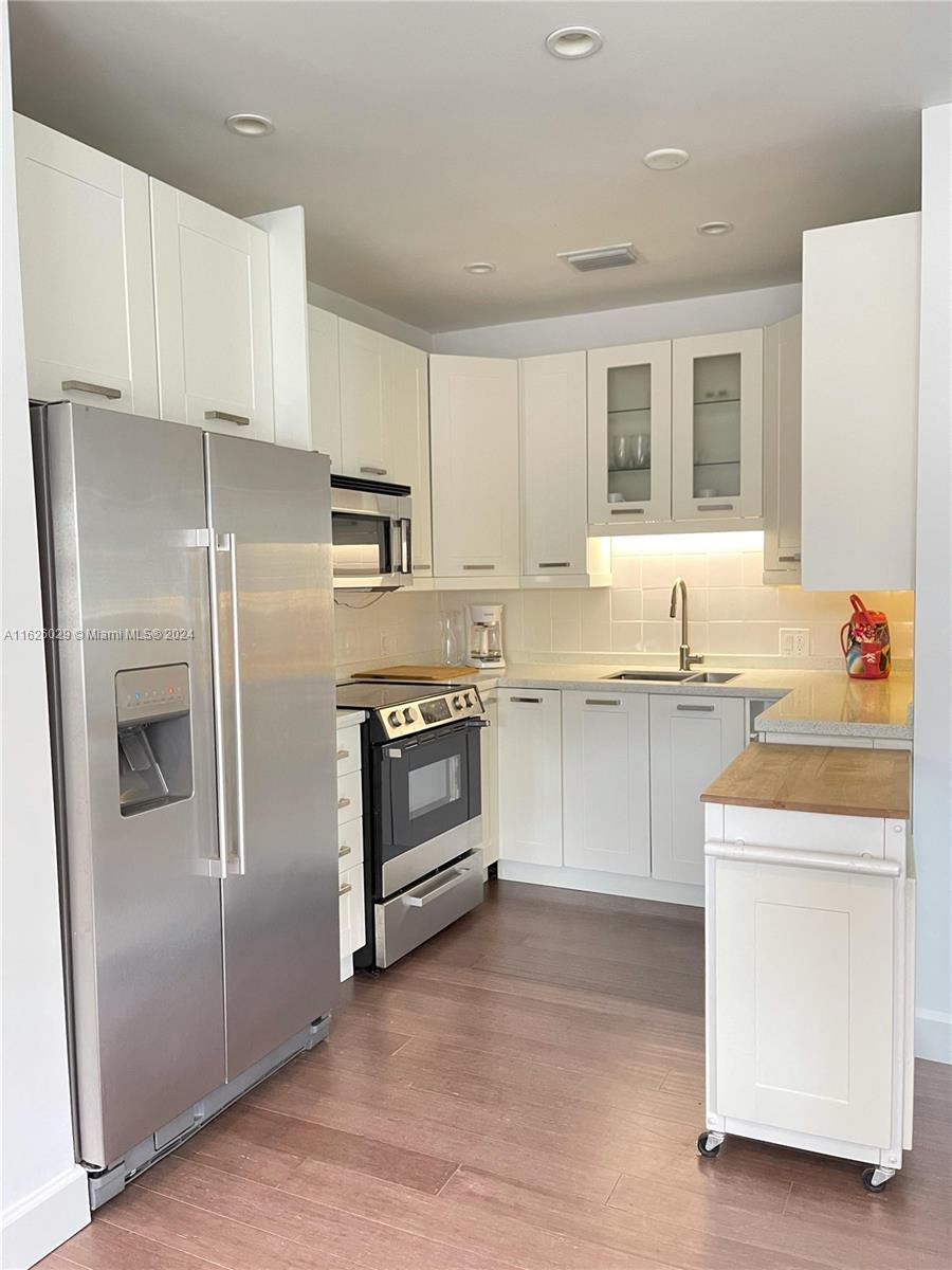 BAY VIEW SUB - Residential Lease