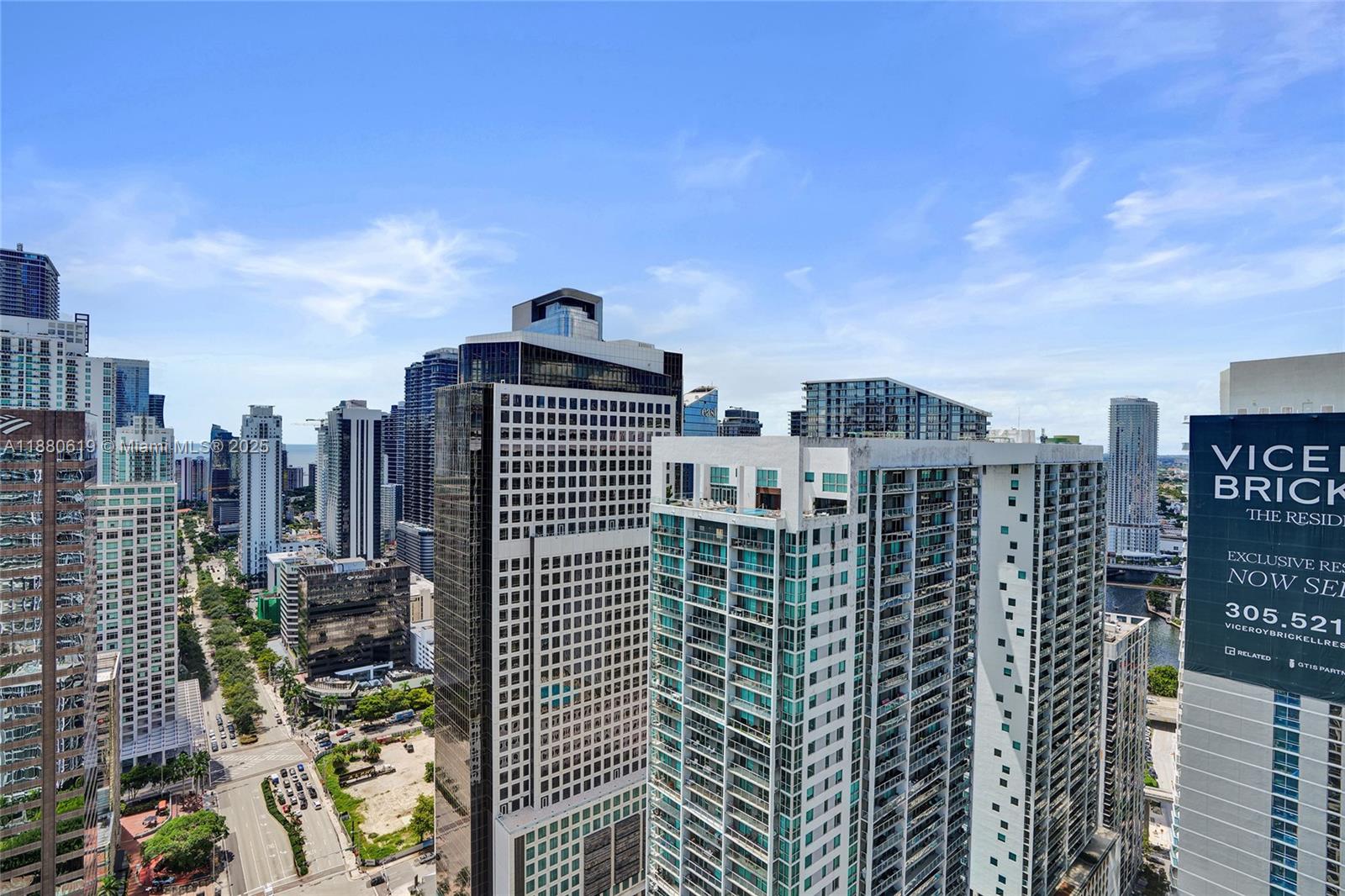 ICON BRICKELL CONDO NO 3 - Residential