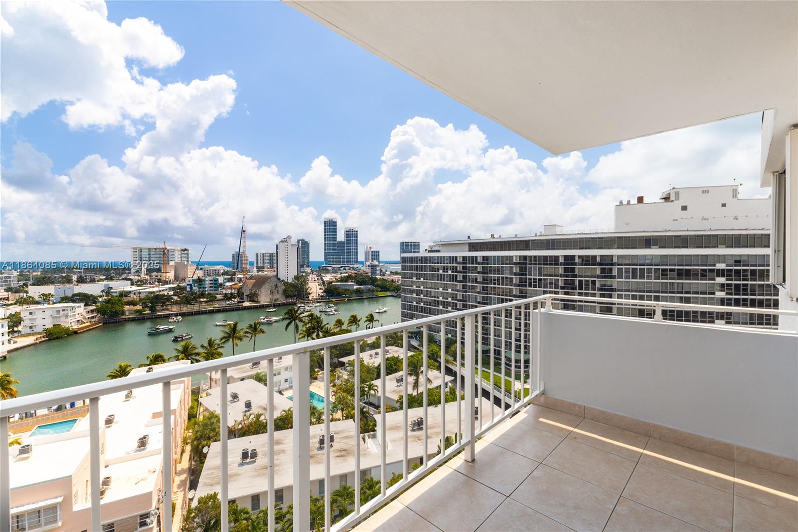 6900 Bay Dr 11E