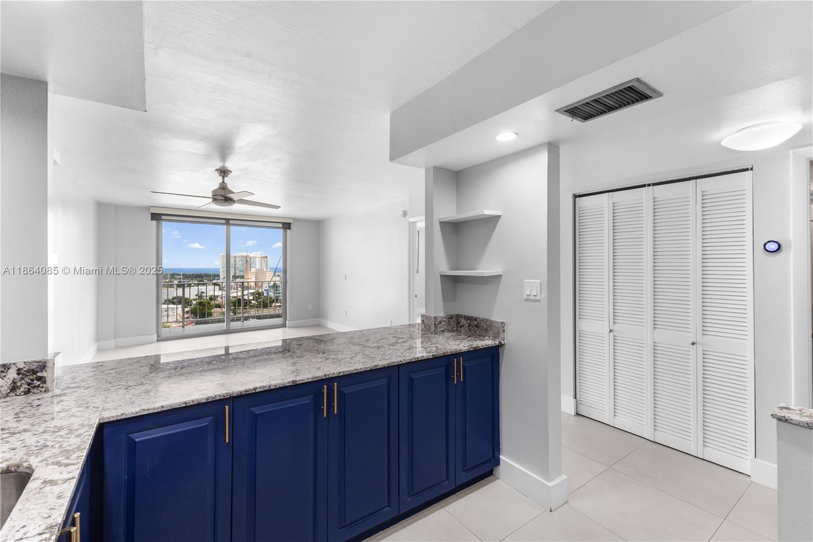 STANTON HOUSE CONDO - Residential