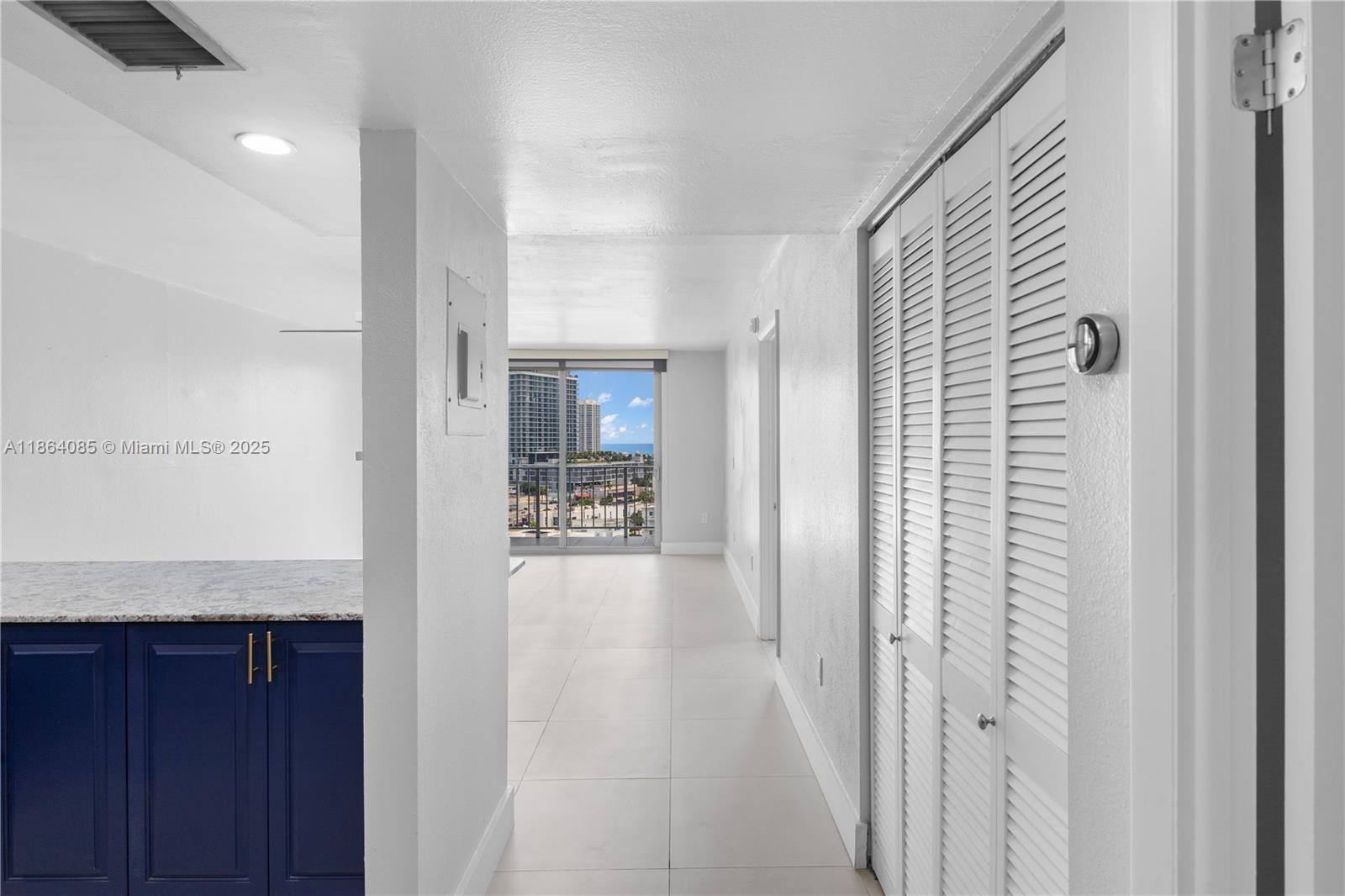 STANTON HOUSE CONDO - Residential