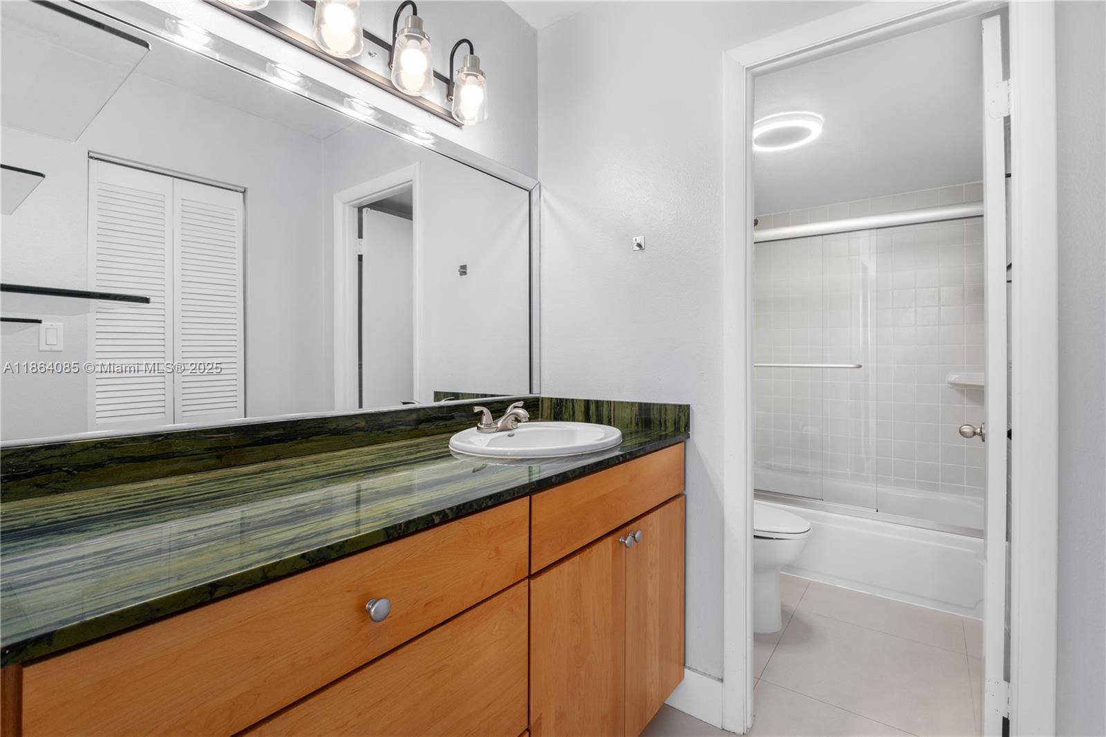 STANTON HOUSE CONDO - Residential