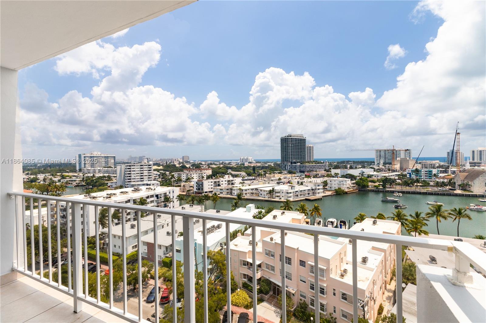 6900 Bay Dr 11E
