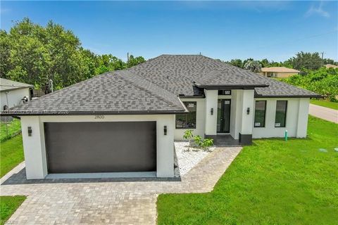 Photo of 2800 33rd ST SW, Lehigh Acres, FL 33976 (MLS # A11890282)