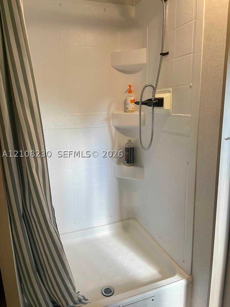 573 Mokena Dr 1