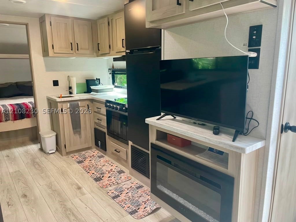 573 Mokena Dr 1