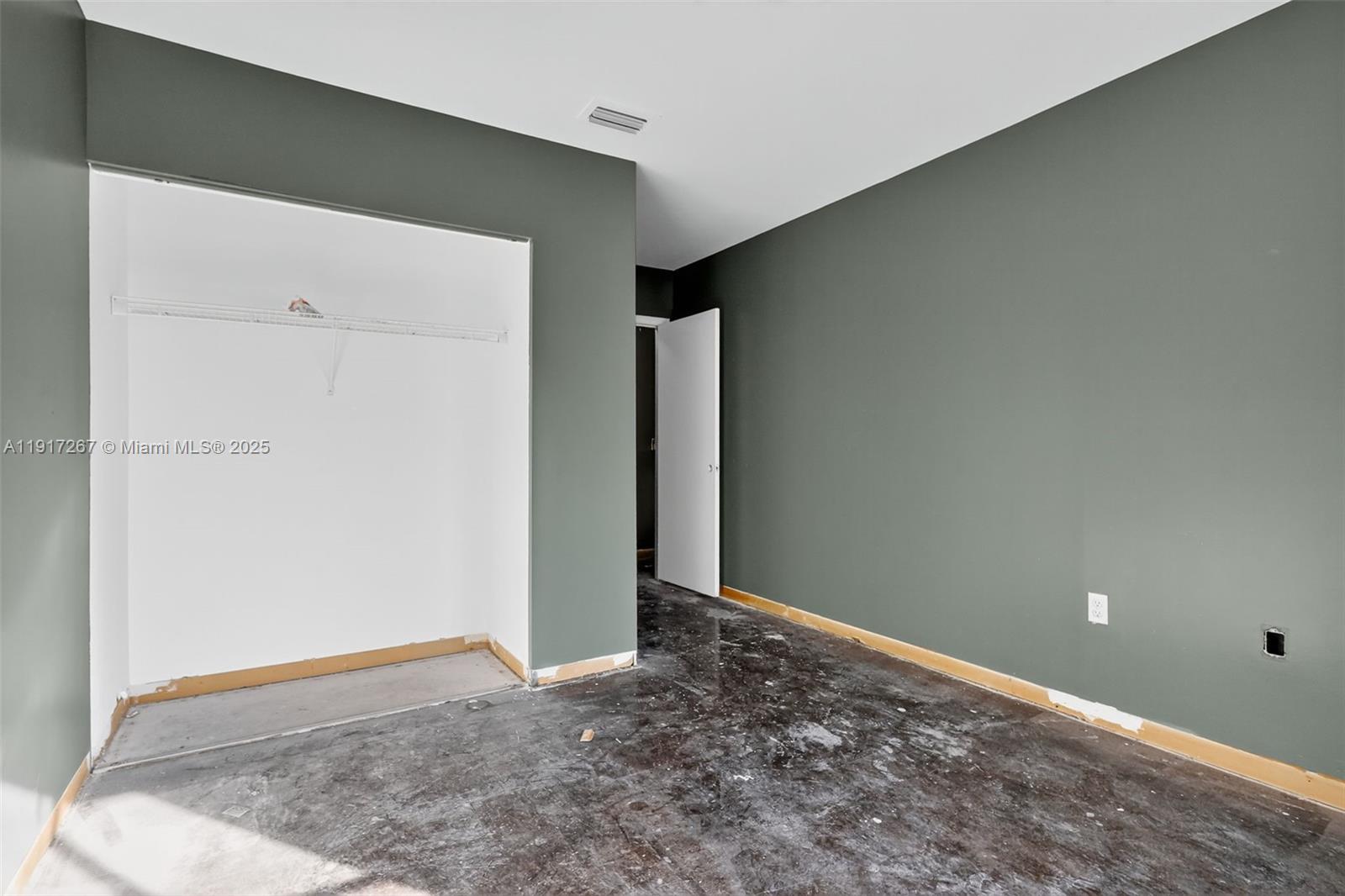 SABAL CHASE - Residential