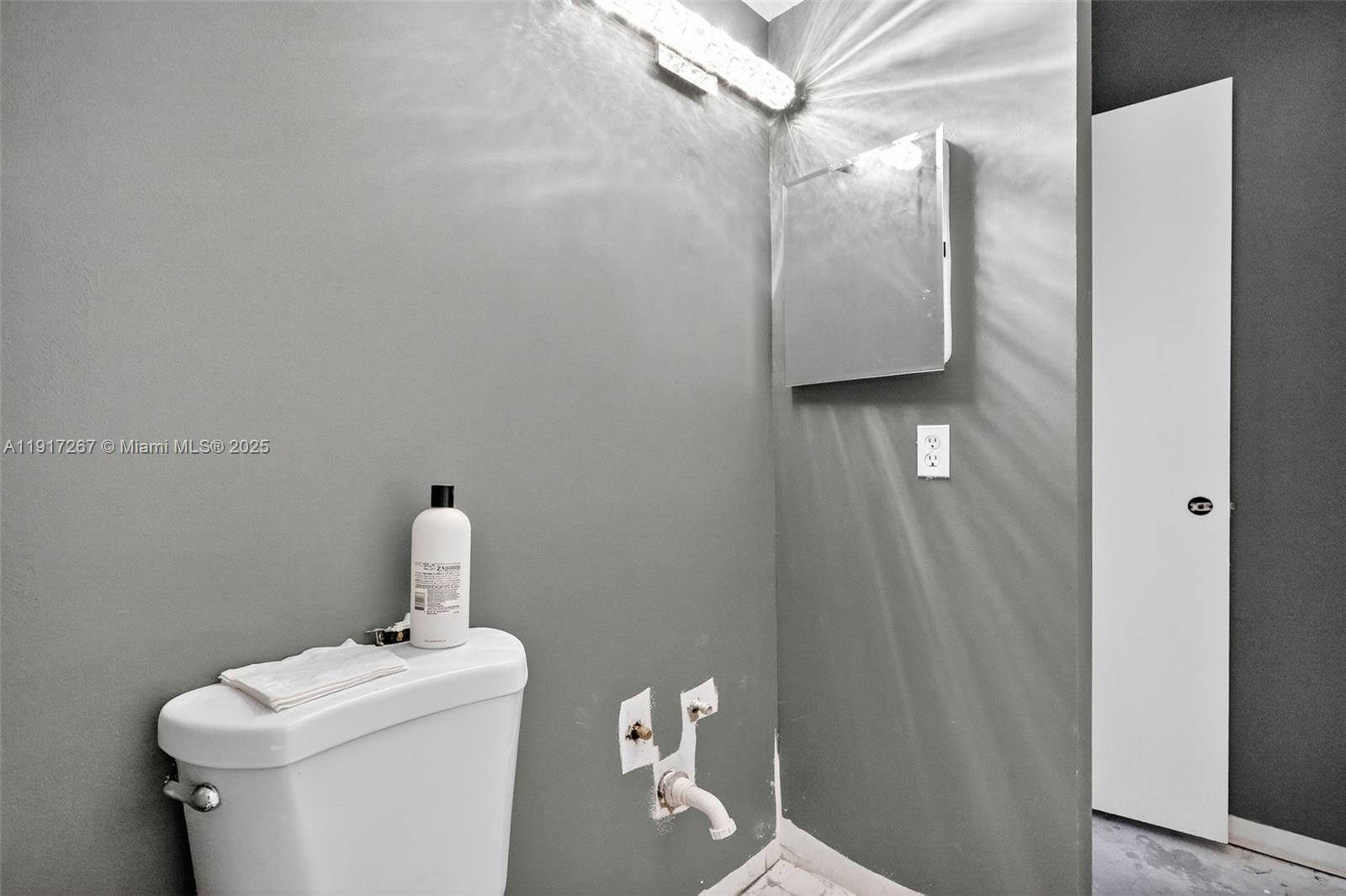 SABAL CHASE - Residential