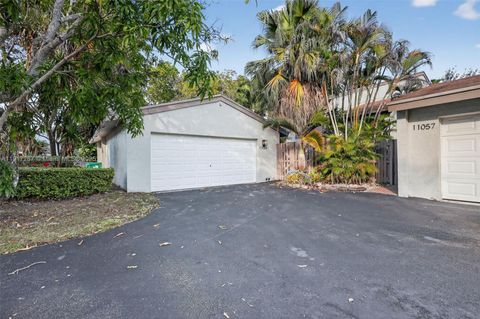11053 SW 113th Pl Miami FL 33176