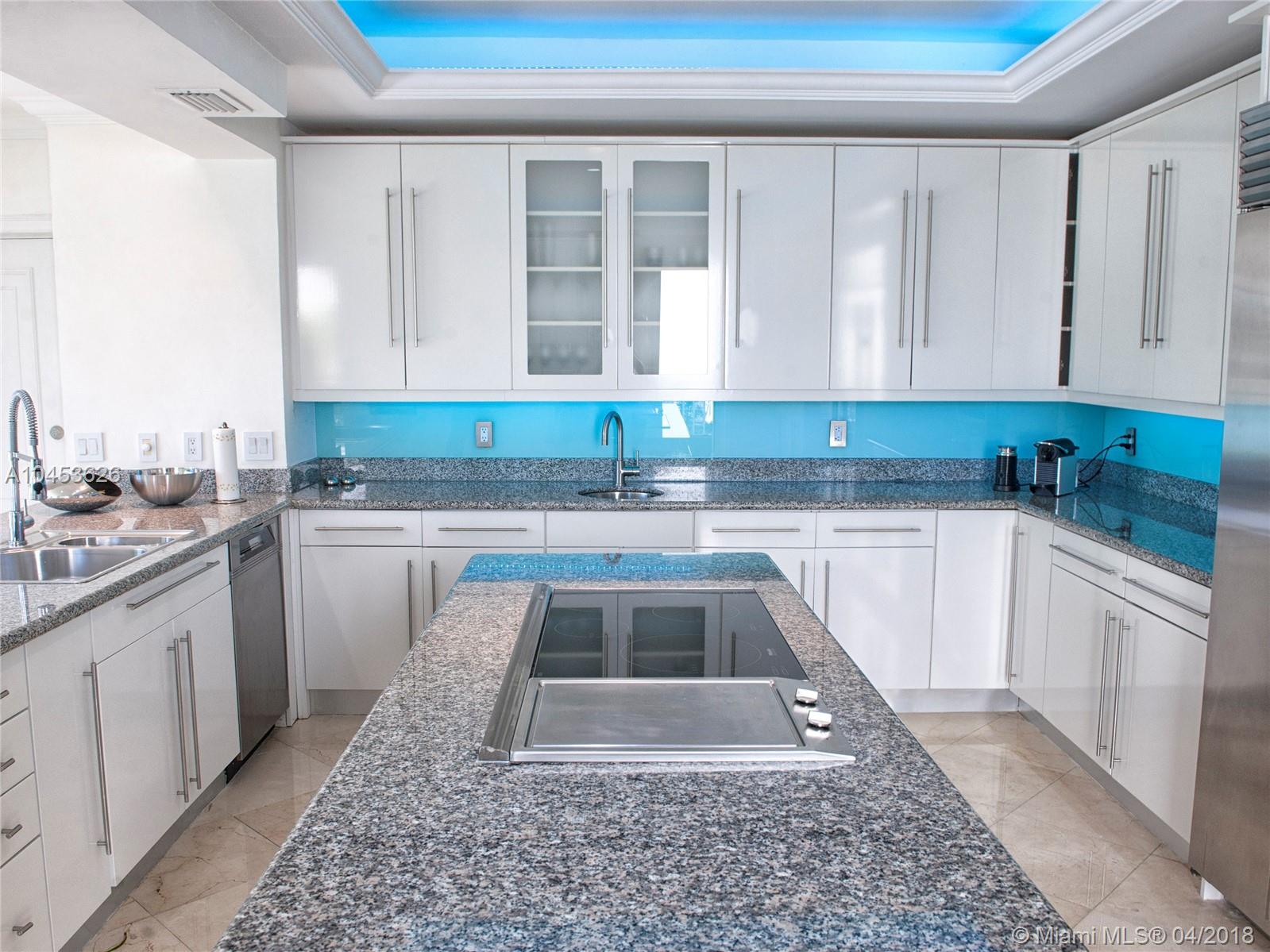 LA GORCE ISLAND-SUB OF - Residential