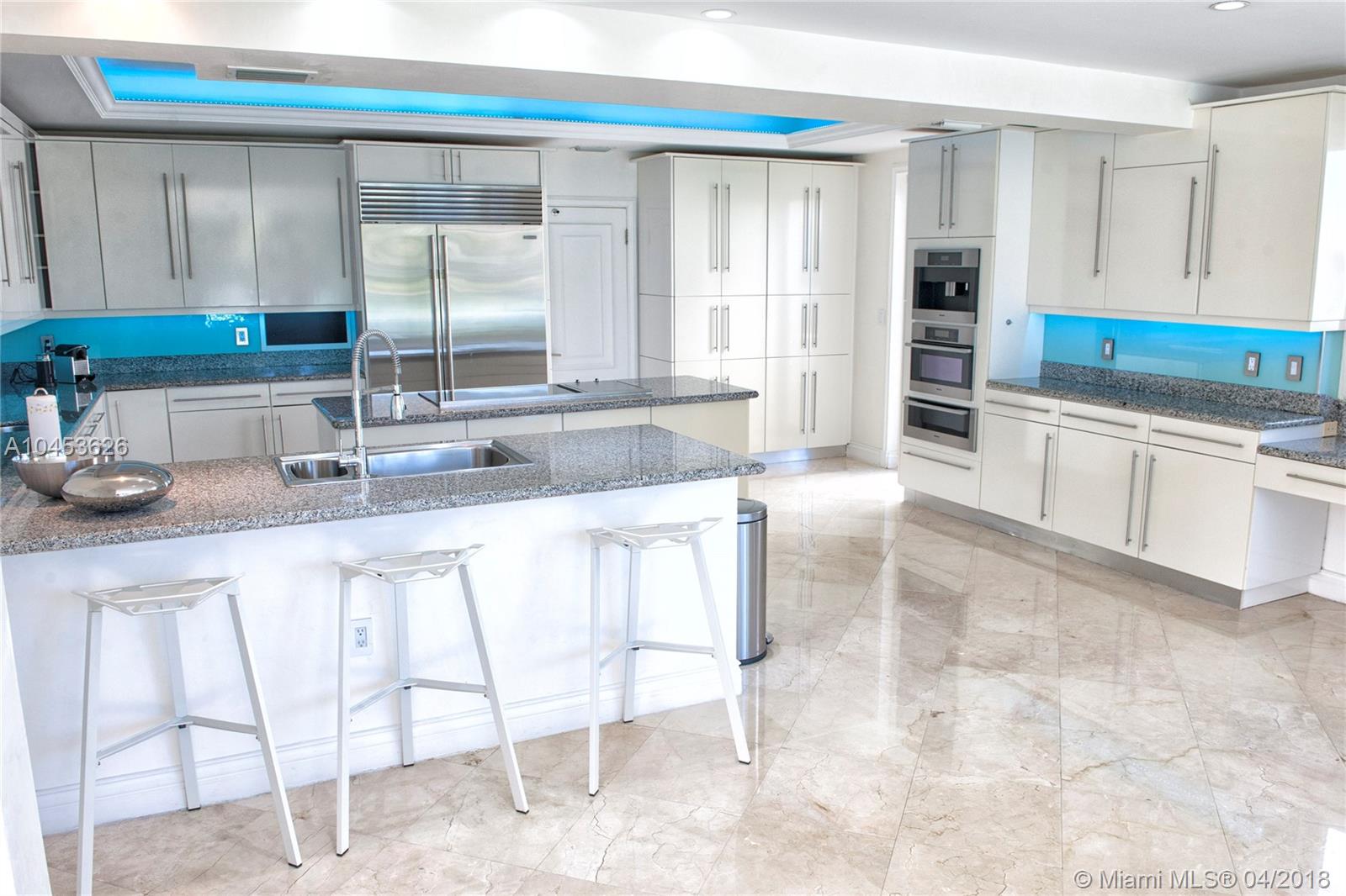 LA GORCE ISLAND-SUB OF - Residential