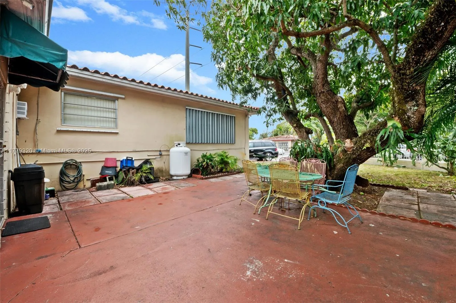 Miami, Florida 33126, United States, 3 Bedrooms Bedrooms, ,2 BathroomsBathrooms,Residential,Active,103736