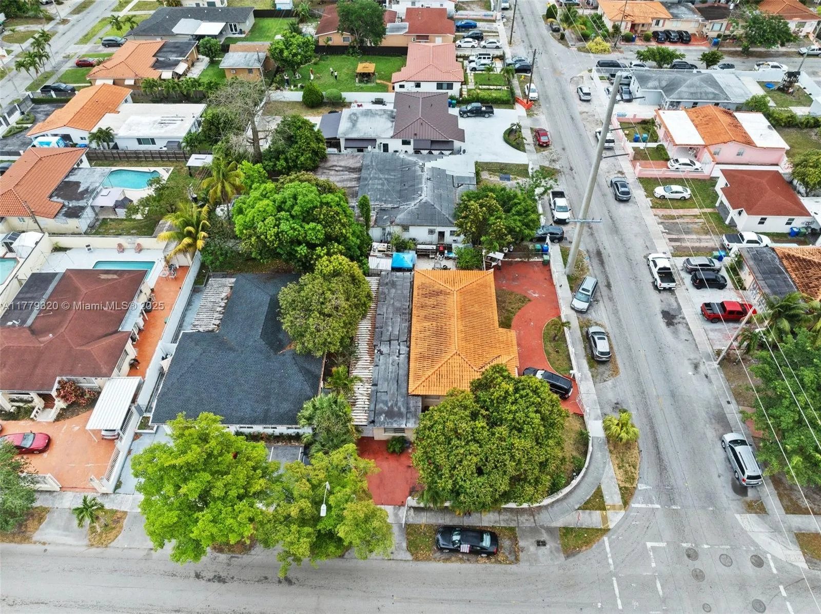 Miami, Florida 33126, United States, 3 Bedrooms Bedrooms, ,2 BathroomsBathrooms,Residential,Active,103736