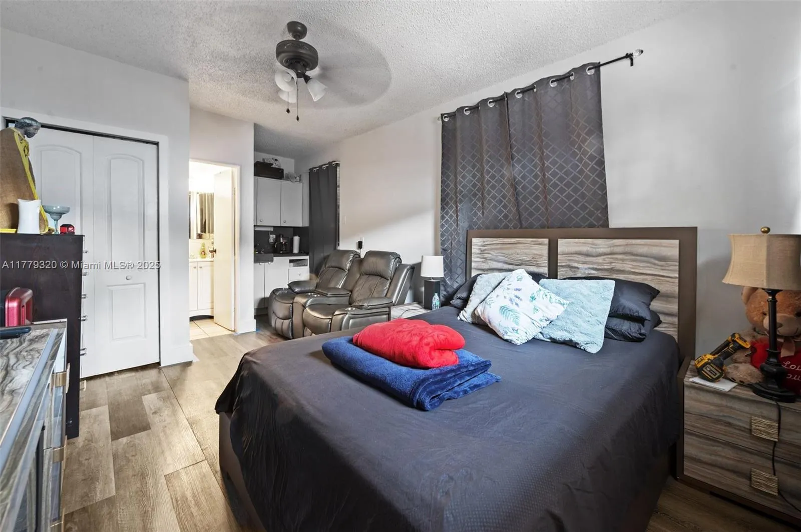 Miami, Florida 33126, United States, 3 Bedrooms Bedrooms, ,2 BathroomsBathrooms,Residential,Active,103736