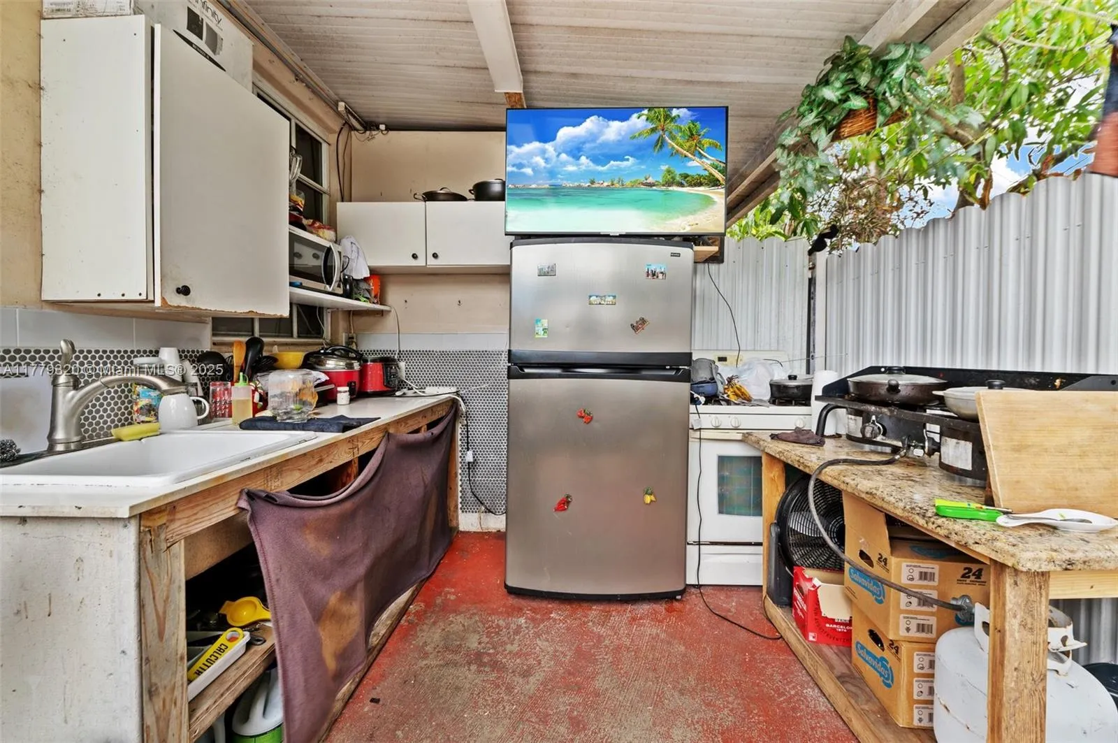 Miami, Florida 33126, United States, 3 Bedrooms Bedrooms, ,2 BathroomsBathrooms,Residential,Active,103736