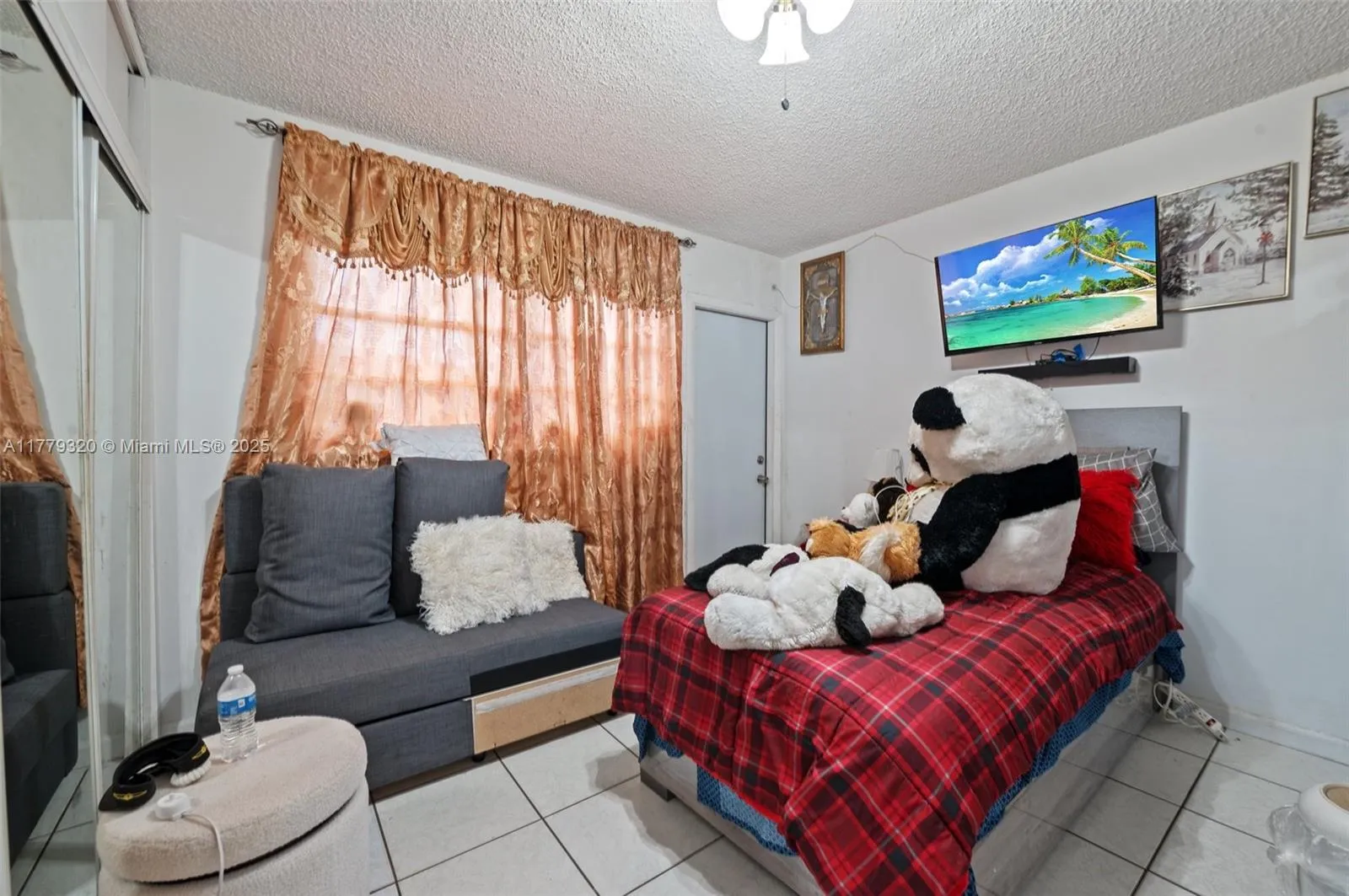 Miami, Florida 33126, United States, 3 Bedrooms Bedrooms, ,2 BathroomsBathrooms,Residential,Active,103736