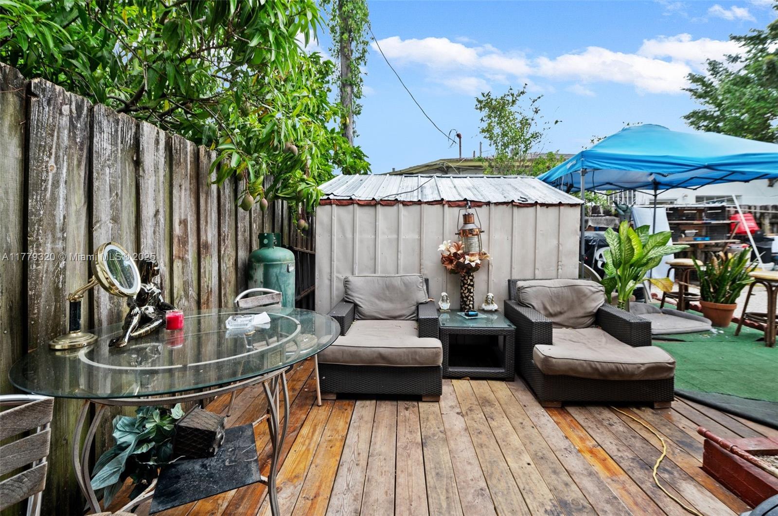 FLAGLER GROVE MANOR - Residential