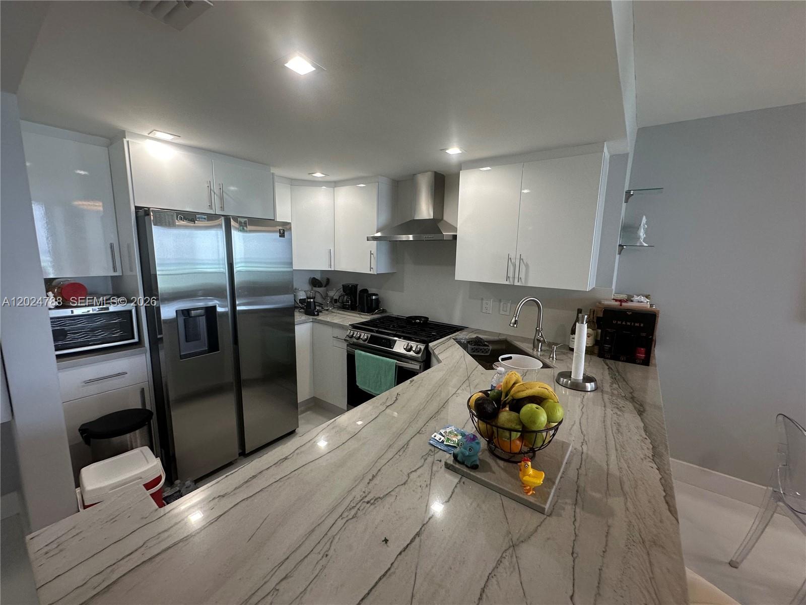 2030 S Ocean Dr 916
