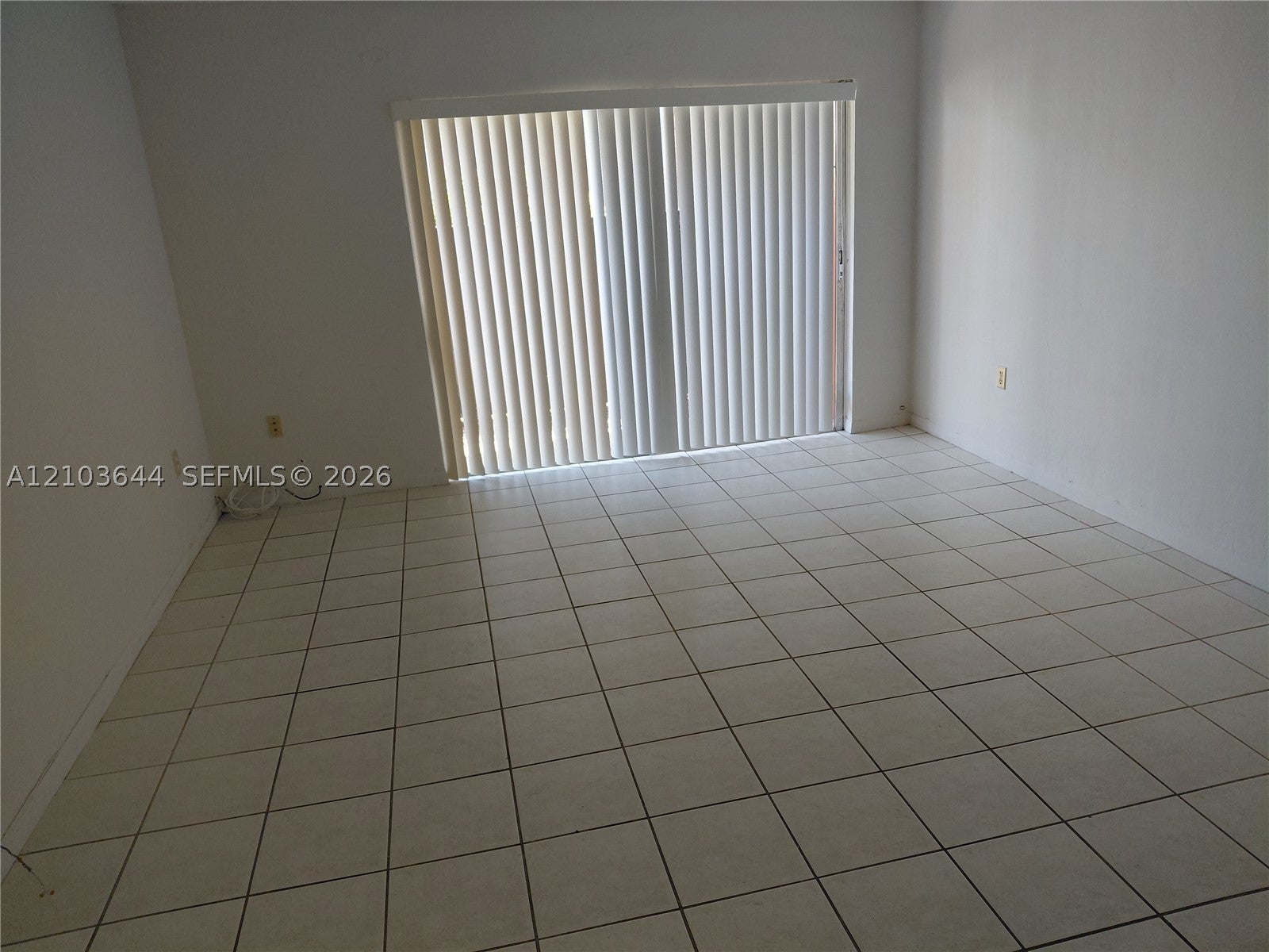 10836 N Kendall Dr V13
