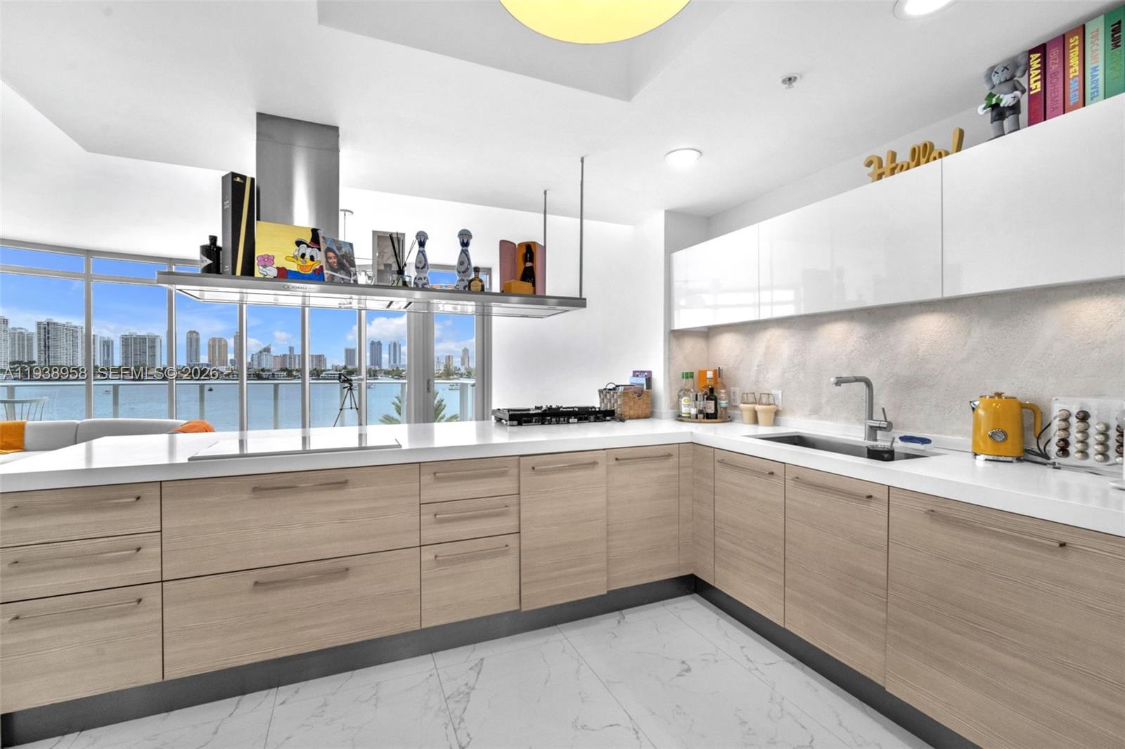 MARINA PALMS RESIDENCES S - Residential