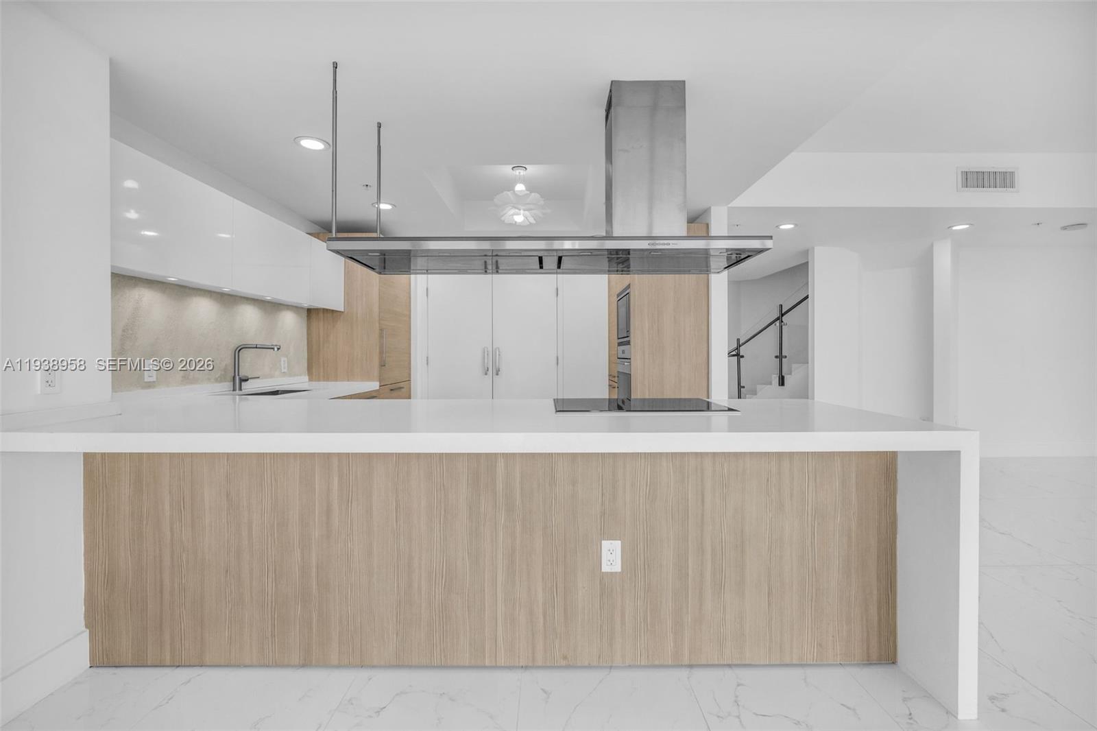 MARINA PALMS RESIDENCES S - Residential