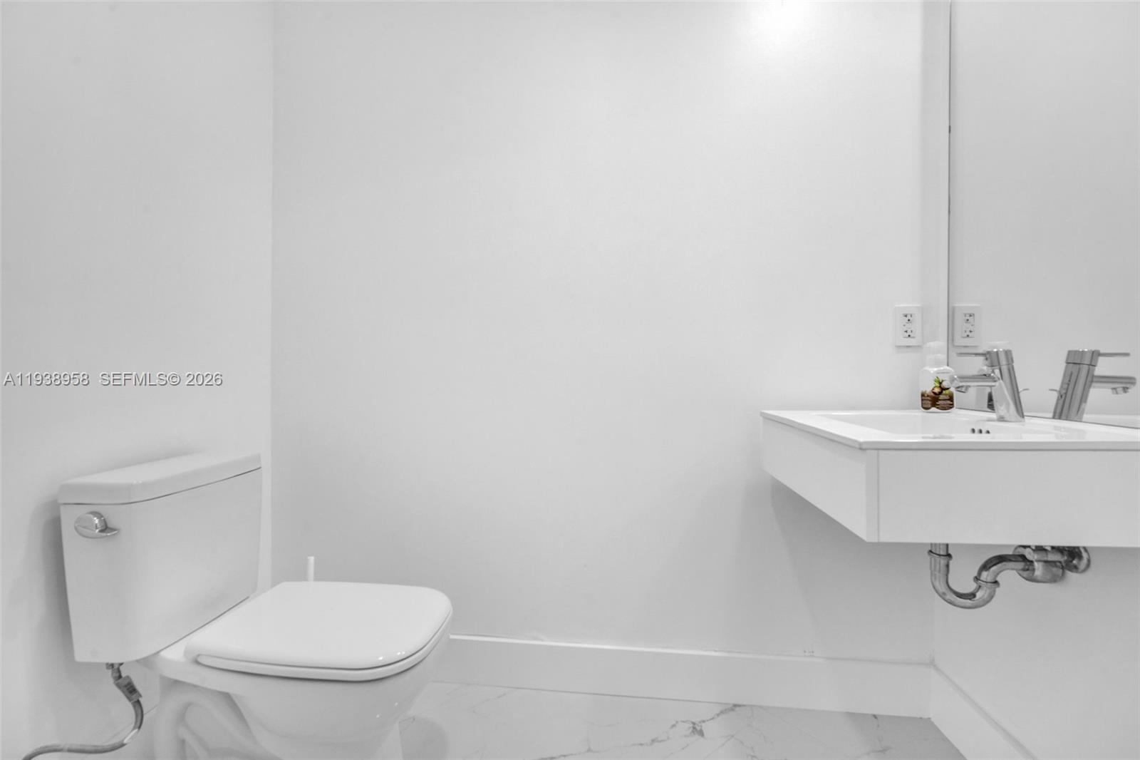 MARINA PALMS RESIDENCES S - Residential