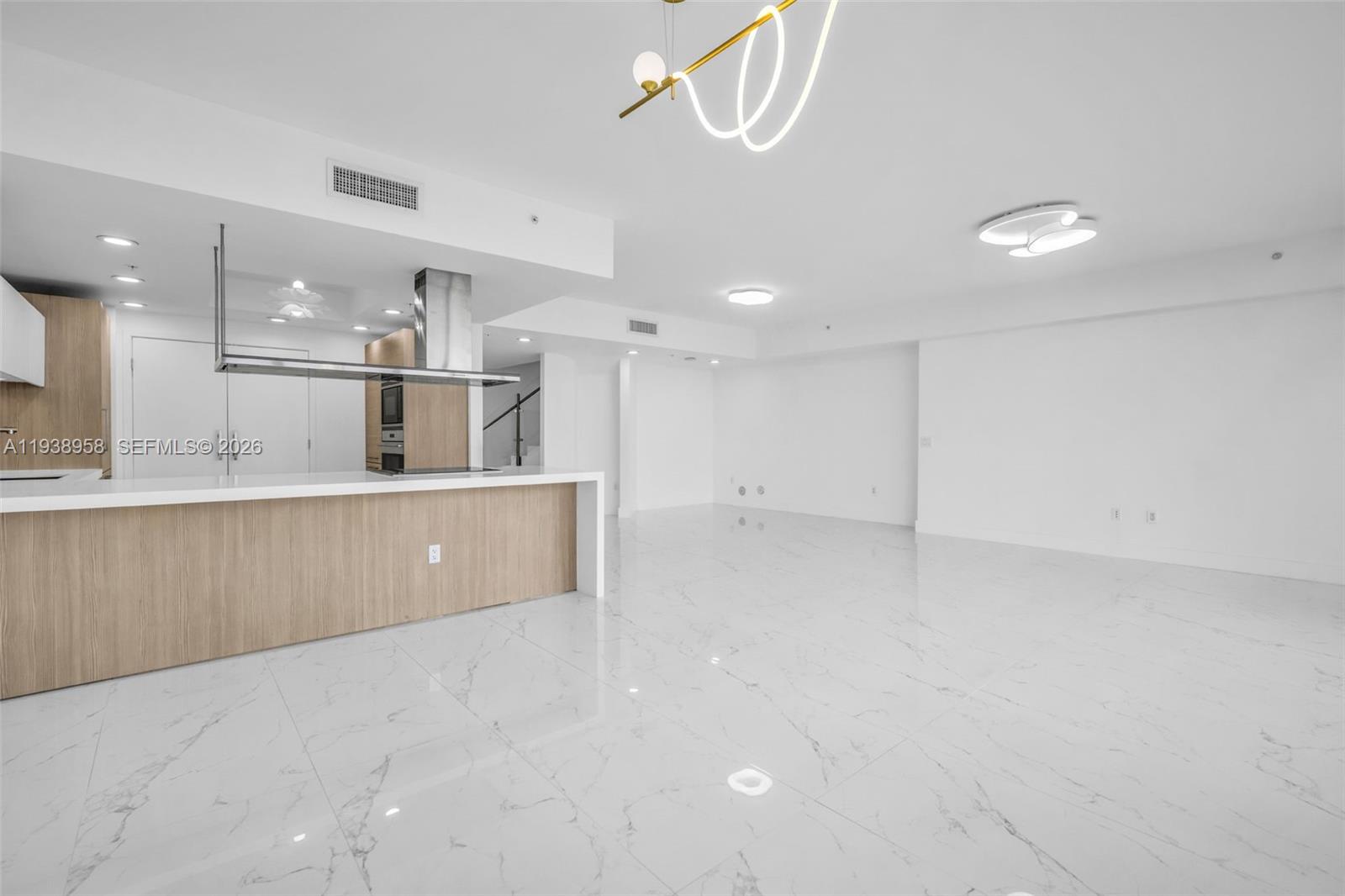 MARINA PALMS RESIDENCES S - Residential