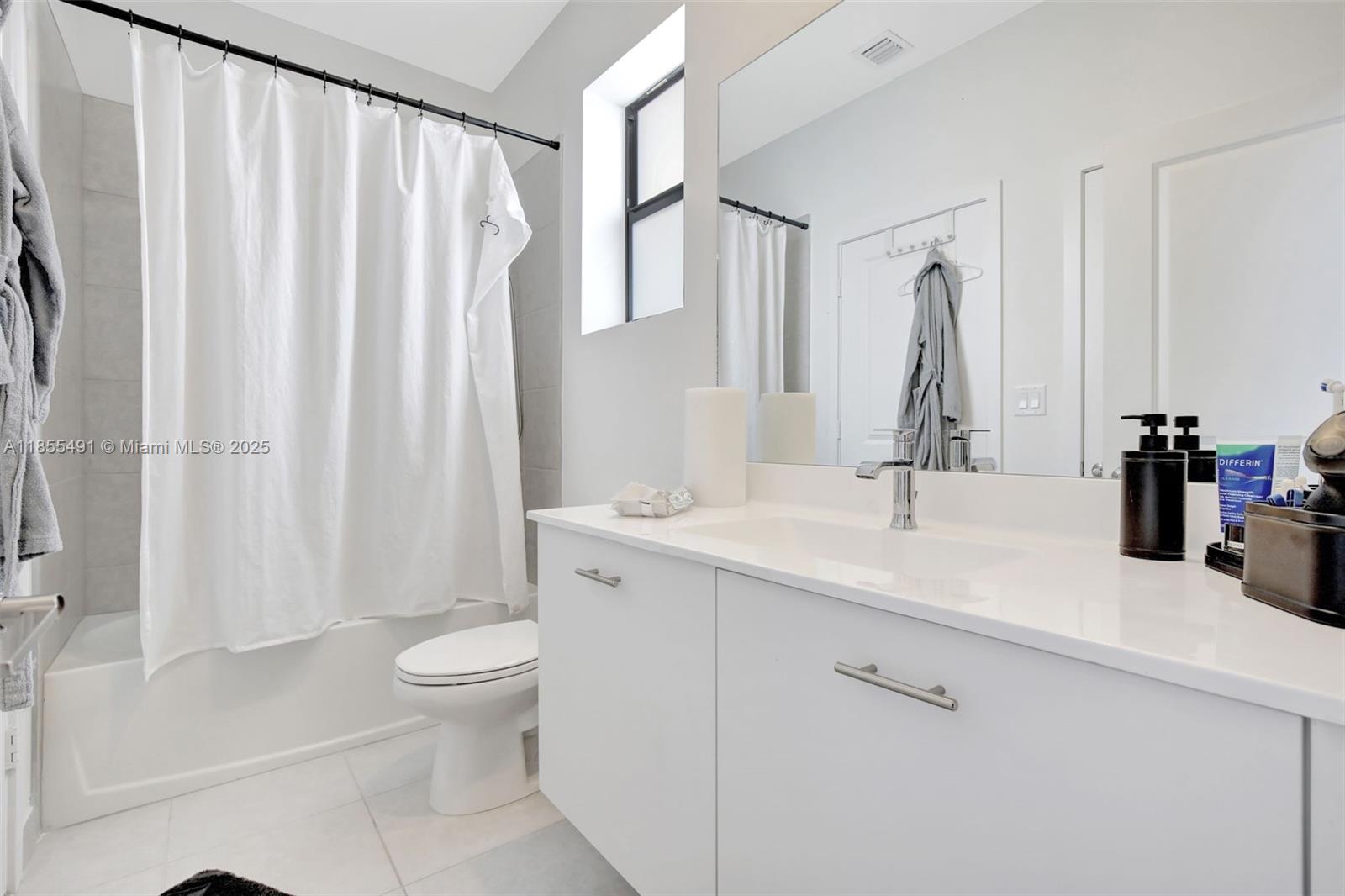 TUSCAN ISLES - Residential