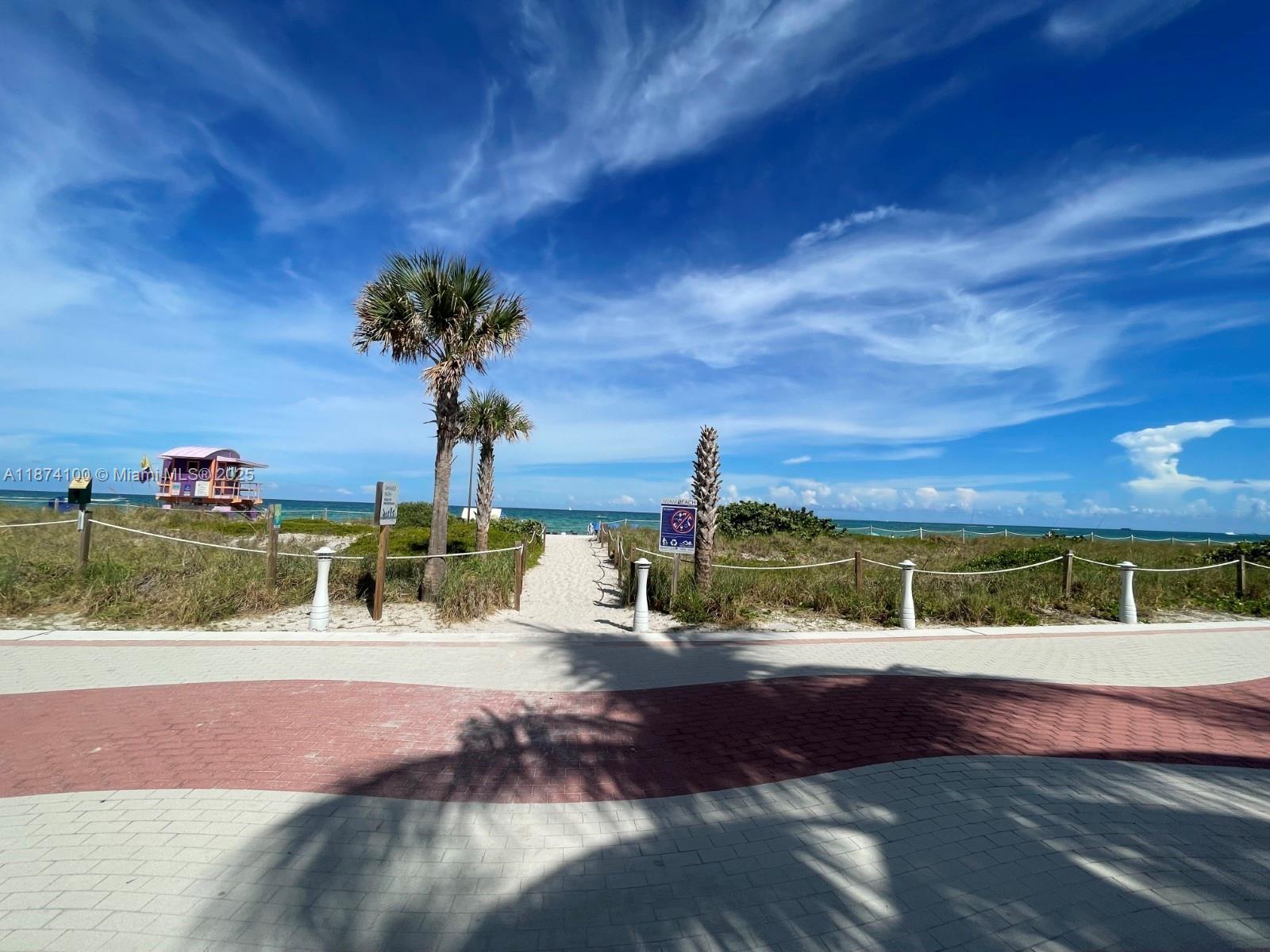 THE CARRIAGE CLUB SOUTH C - Residential Lease