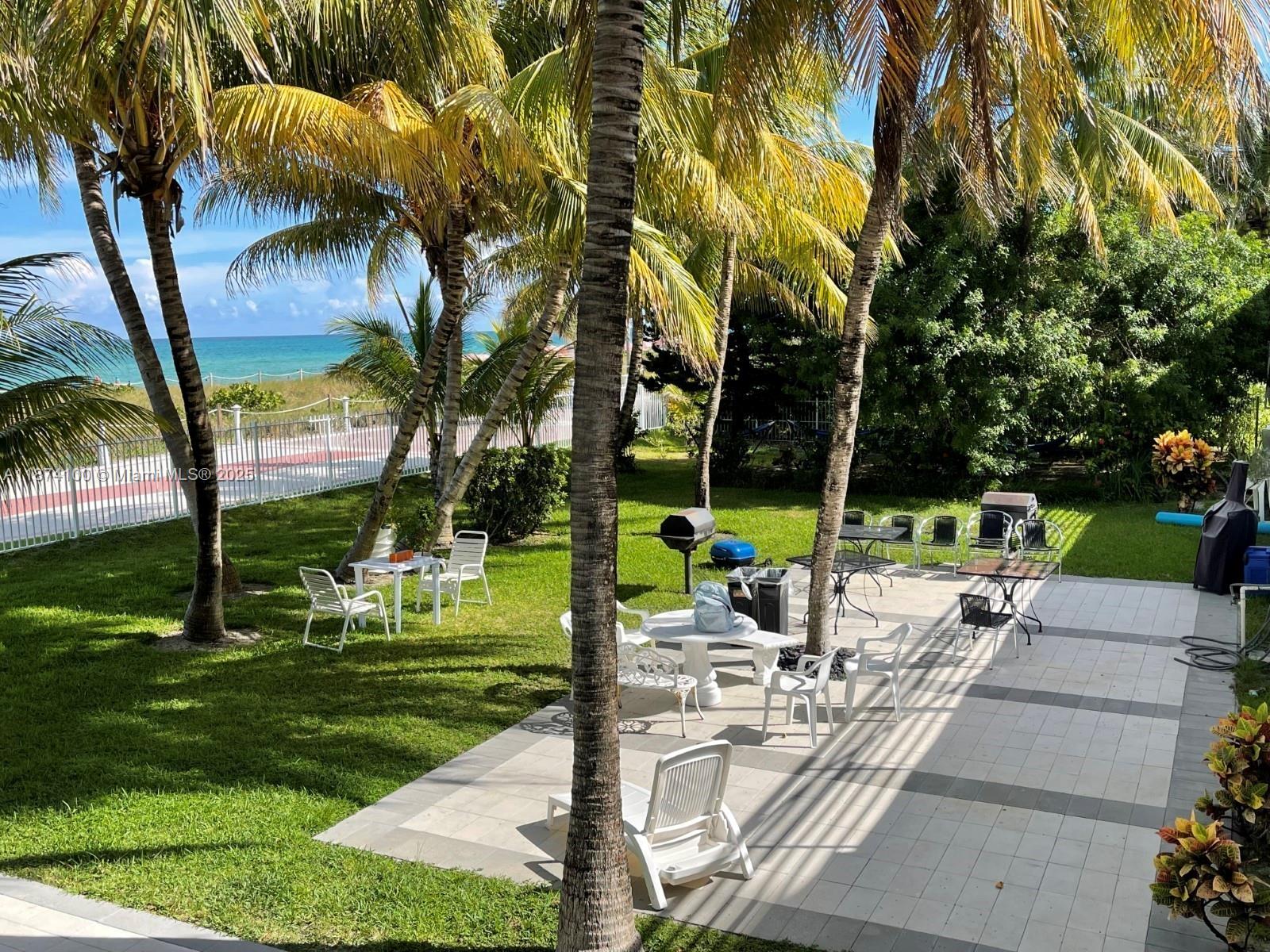 THE CARRIAGE CLUB SOUTH C - Residential Lease