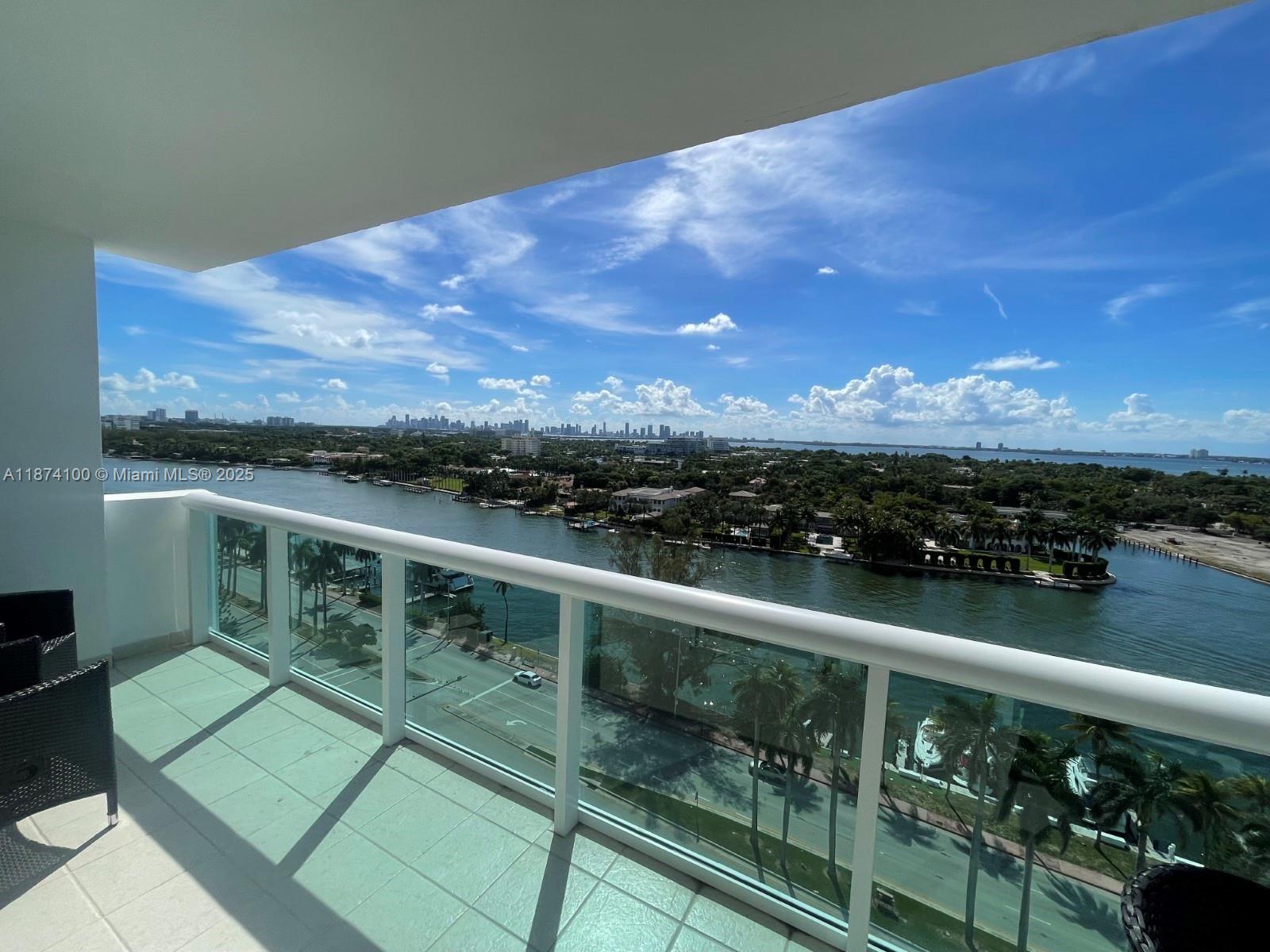 THE CARRIAGE CLUB SOUTH C - Residential Lease