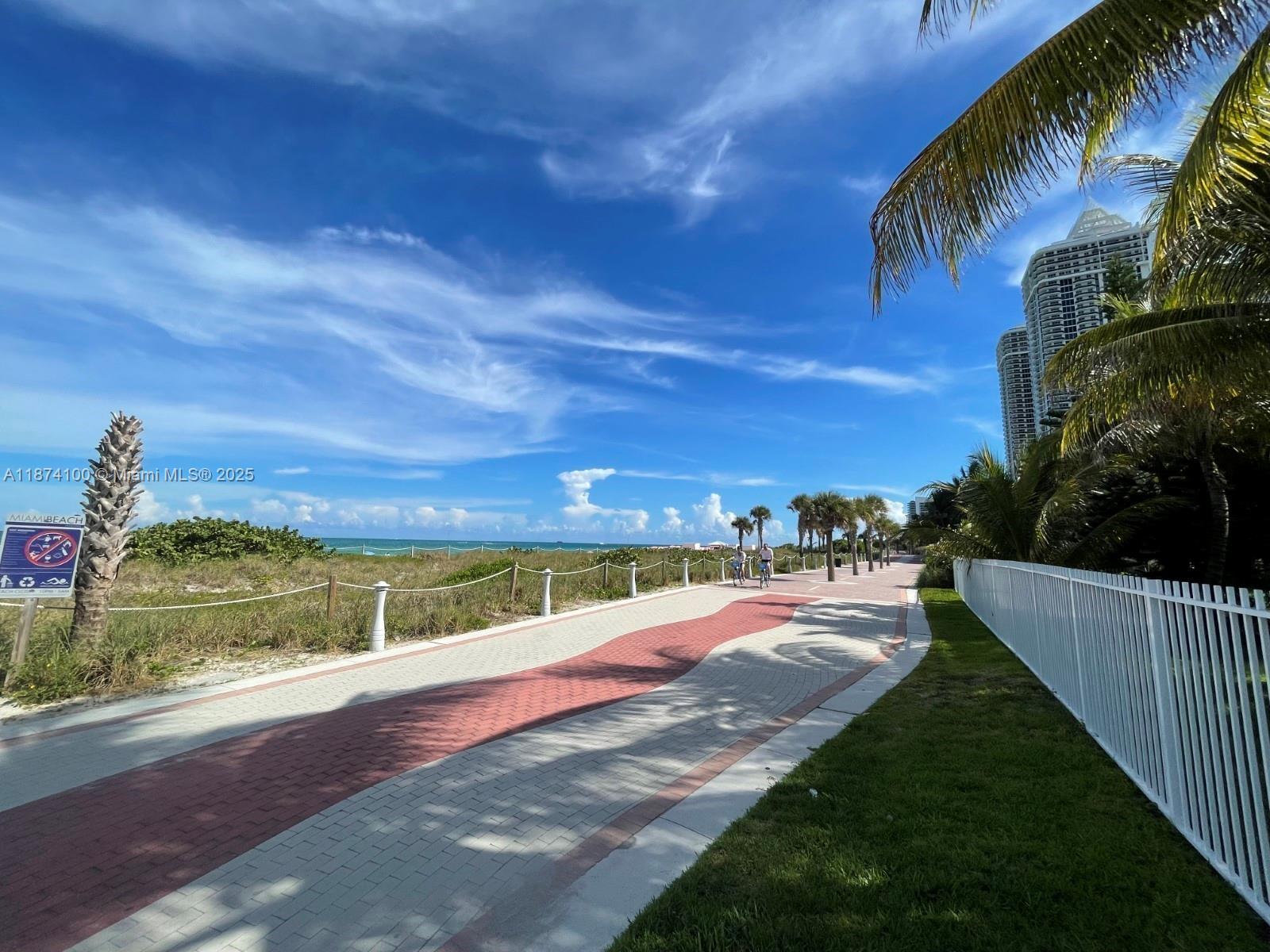 THE CARRIAGE CLUB SOUTH C - Residential Lease