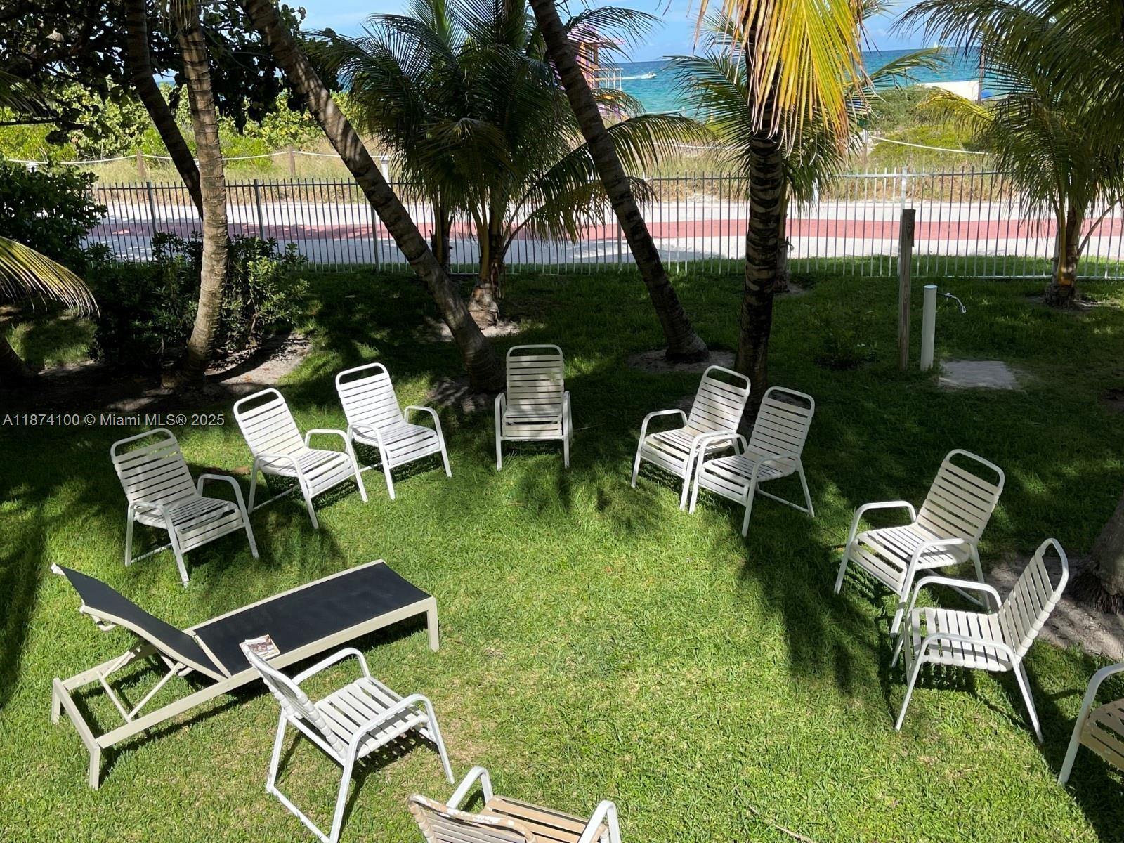 THE CARRIAGE CLUB SOUTH C - Residential Lease