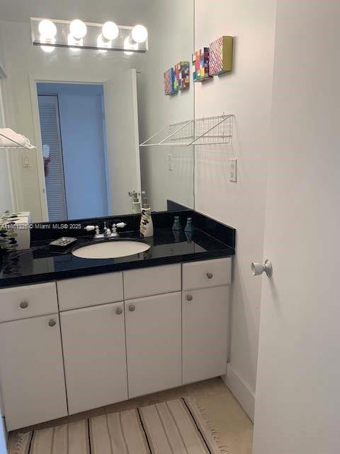 THE DECOPLAGE CONDO - Residential Lease