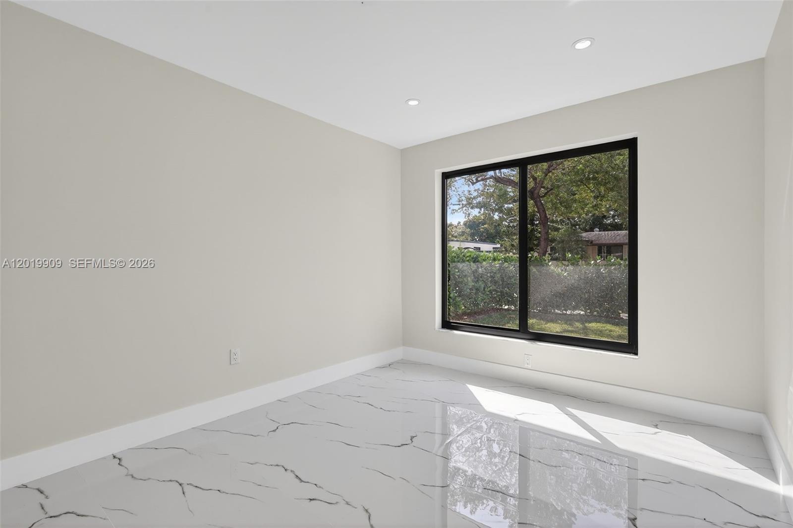 EDISON HEIGHTS SEC D - Residential