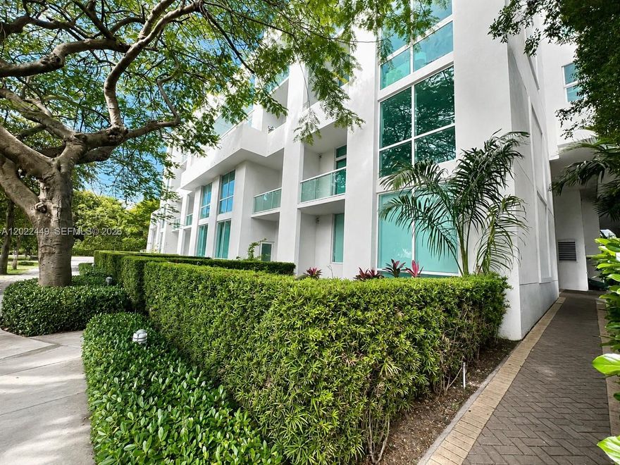 Rare 2-story townhouse offering 1,699 sq ft of flexible living space in a prime Miami River location. Features 2 bedrooms, 2 Bathrooms plus an enclosed room and an spacious upstairs den that can be function as a 4th Bedroom, office or media room. Enjoy soaring 22-ft cathedral ceilings, abundant natural light and an open layout.  Private front yard with rose garden. Includes 2 assigned parking spaces plus washer and dryer. Resort style amenities include oversized pool, BBQ Stations, Jacuzzi, gym, Business Center and More. 
Located minutes to Miami Health District. Short distance to Brickell, Downtown Miami, Edgewater and Miami Airport. Live, work and play in the best part of Miami with a very low commute time. Townhome is rented at $3,500 til February 2026