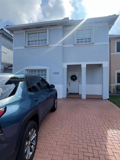 14335 SW 133rd Ct 14335 Miami FL 33186
