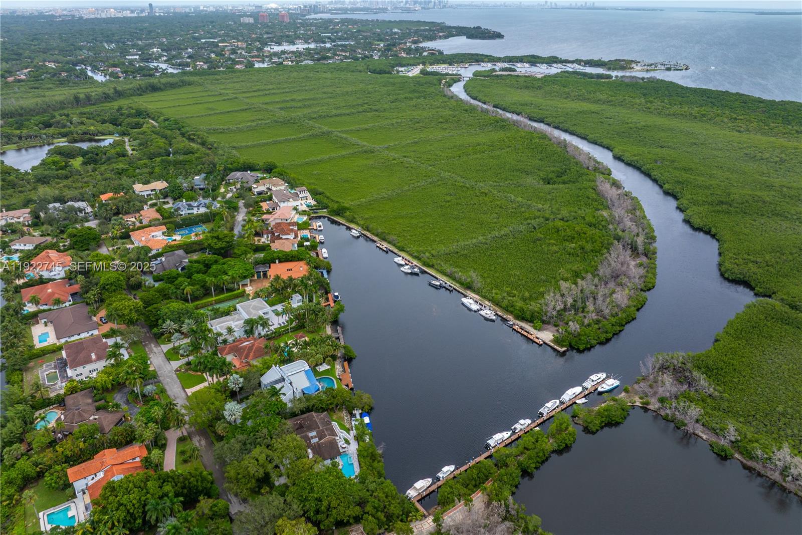 HAMMOCK OAKS HARBOR SEC 3 - Residential