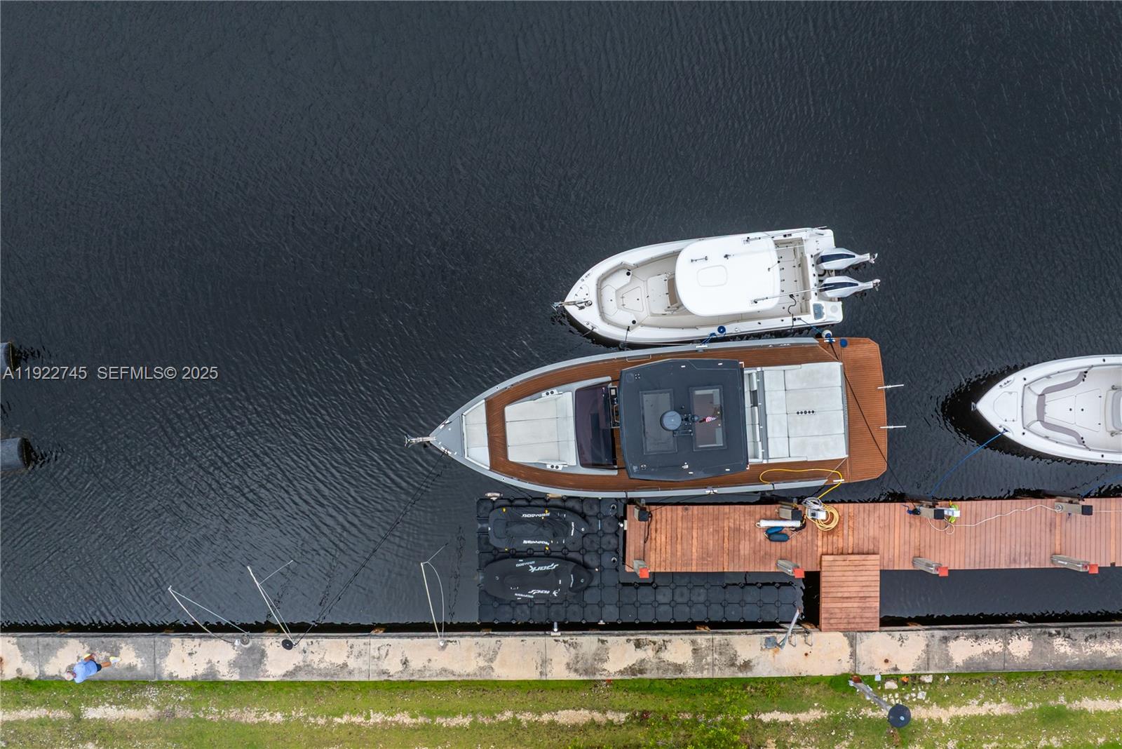 HAMMOCK OAKS HARBOR SEC 3 - Residential