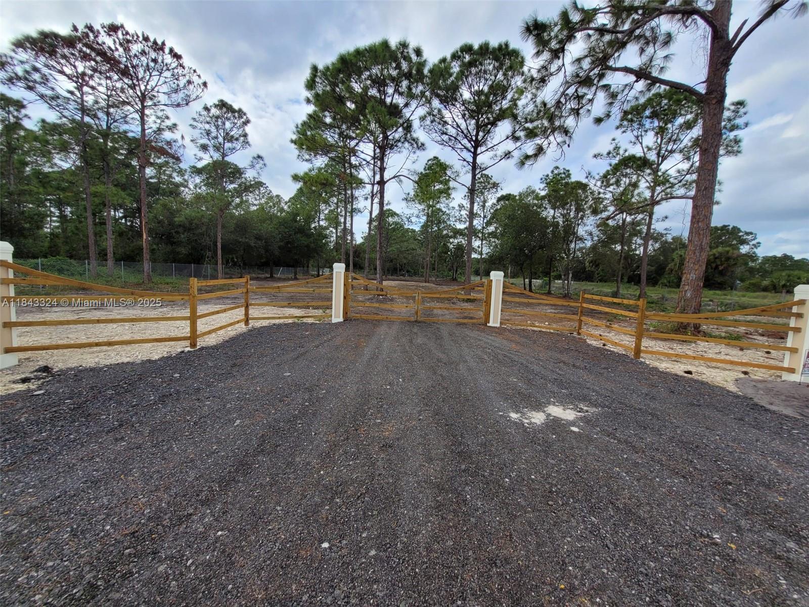 MONTURA RANCH UNREC SEC 3 - Land