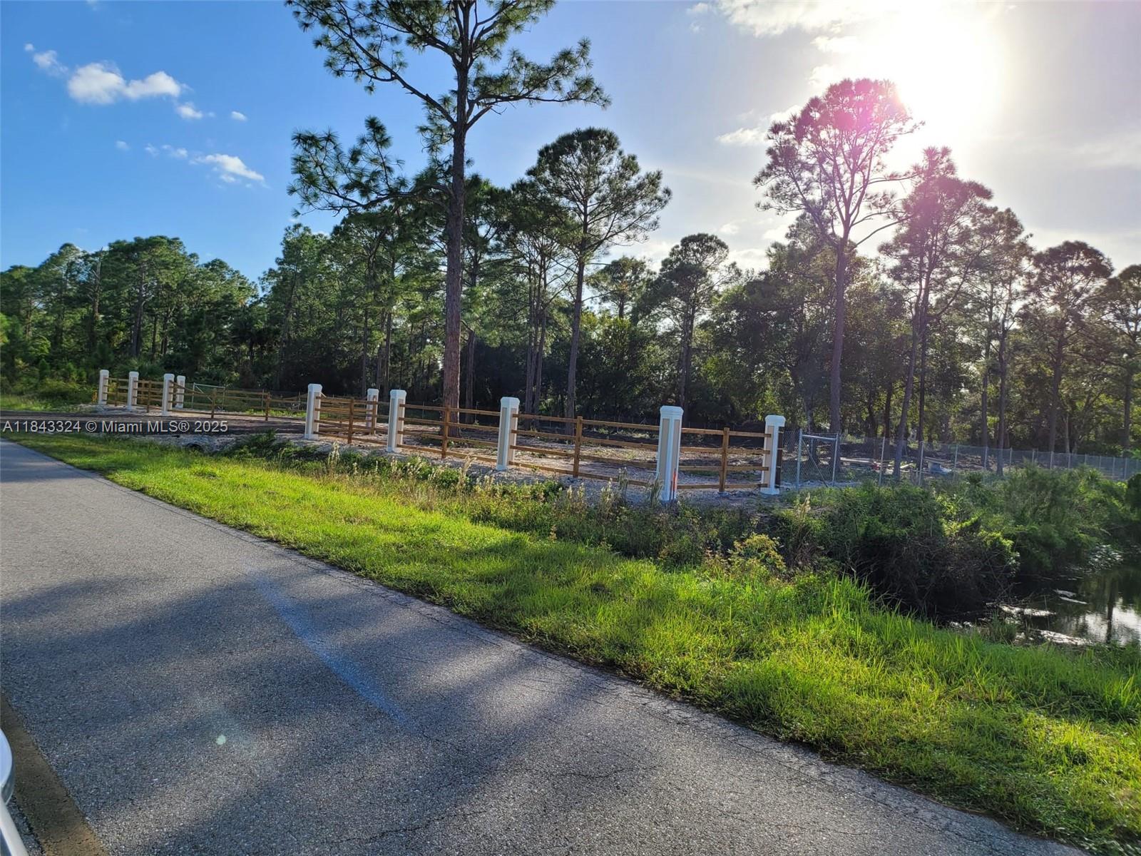 MONTURA RANCH UNREC SEC 3 - Land